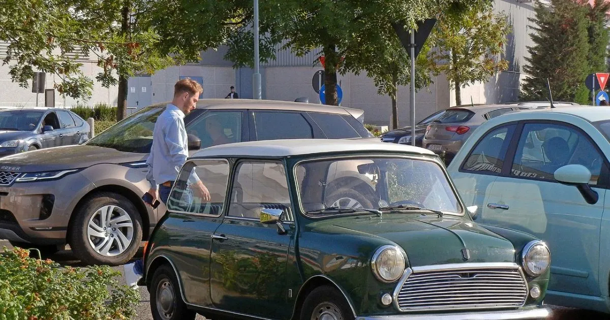 Affordable and convenient No need to worry about finding parking Affordable and convenient No need to worry about finding parking