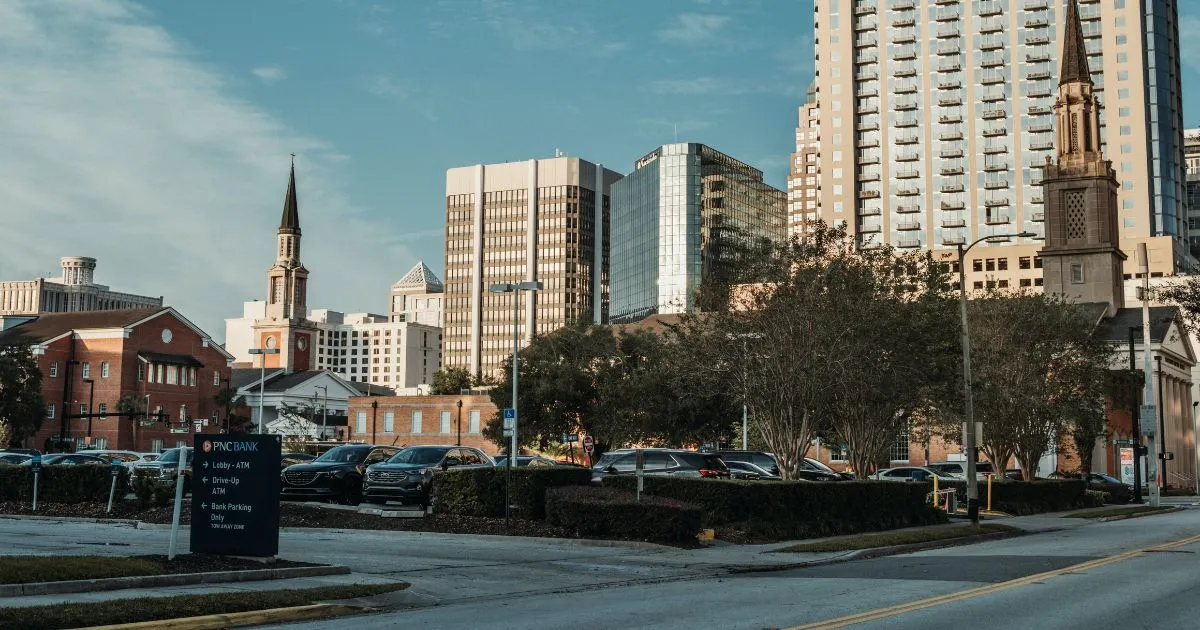 Pros and Cons of Using Sky Park Valet Parking Services Pros and Cons of Using Sky Park Valet Parking Services