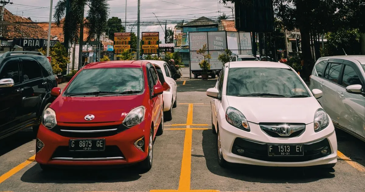 A Long Term Parking Facility In A City Centre With Multiple Parked Cars A Long Term Parking Facility In A City Centre With Multiple Parked Cars