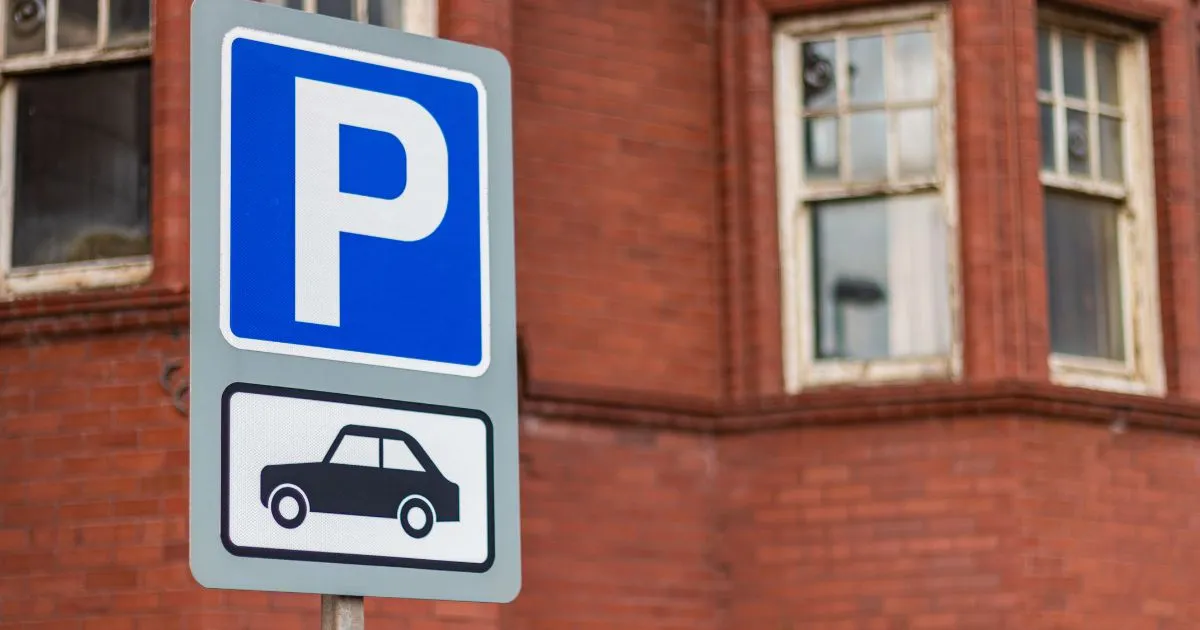 Car Parking Sign On The Roadside For Driver Assistance Car Parking Sign On The Roadside For Driver Assistance