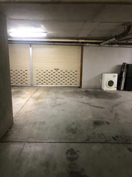 Garage And Car Parking Storage