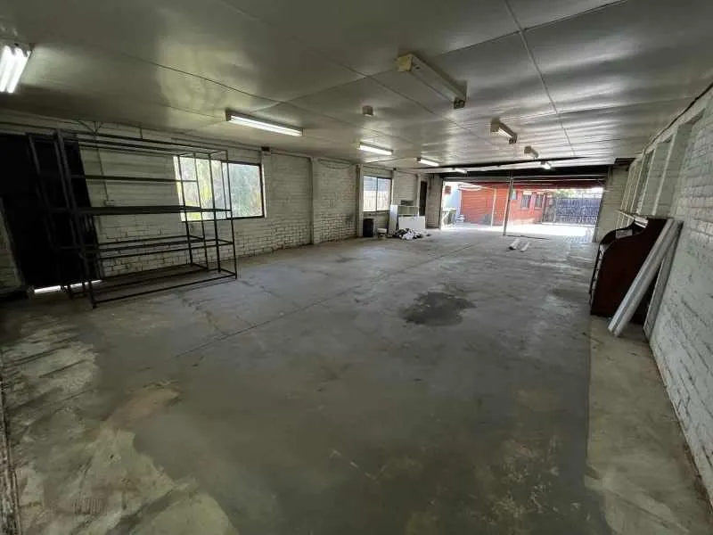 Huge Garage Or Storage With A Big Garden In Front Is Ready For Rent