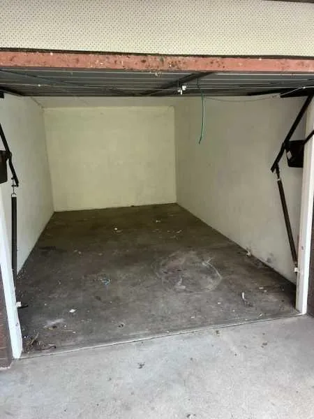 Lock-Up Garage for Lease