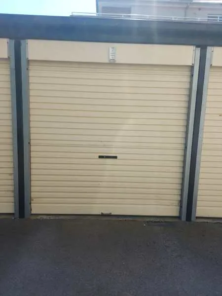 Lock Up Garage For Rent In Homebush