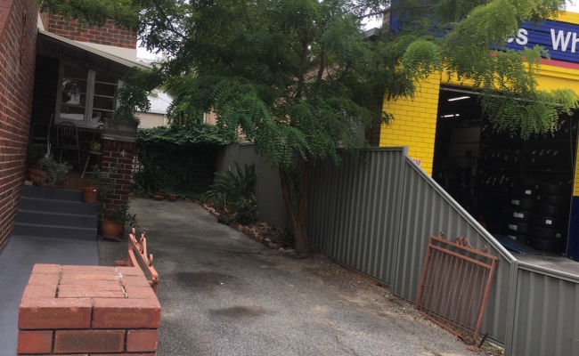 Parking, Garages And Car Spaces For Rent - Parking Near Hyde Park ,at Bulwer - William Junction