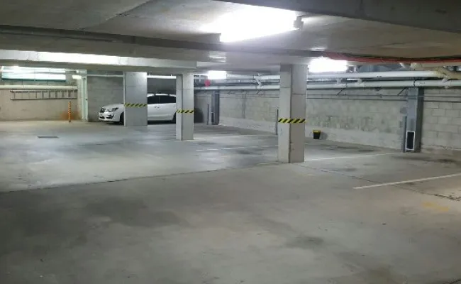 Parking, Garages And Car Spaces For Rent - Secure Parking At Kensington