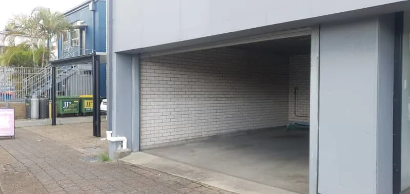 Double Lock Up Garage In Cardiff Nsw 2285 Cbd For Lease