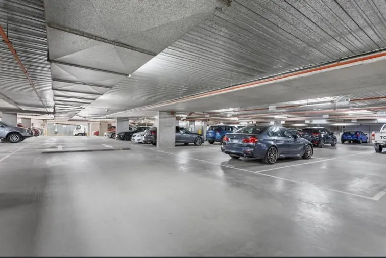 Great Underground Parking Space Near Cbd, 13min Walk To Tooronga Train Station
