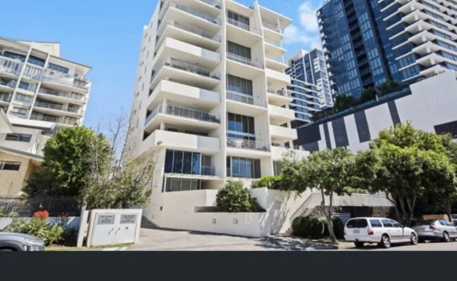 Parking Spaces For Rent - 24/7 Secure Parking - Walking Distance To Suncorp Stadium, Milton Station, Milton Markets & The Cbd