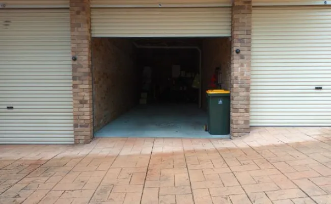 Parking For Rent - Lock Up Garage With Easy Access To City And Hospitals