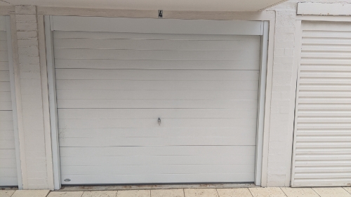 Parking, Garages And Car Spaces For Rent - Lockup Garage Close To Uwa Or 13min Walk To Qeii Medical Centre