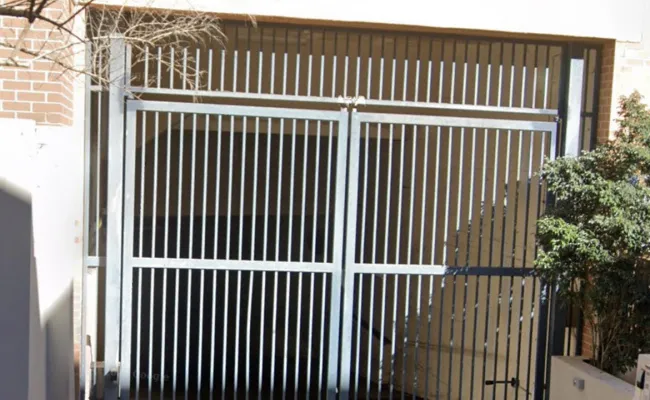 Parking For Rent - Secured And Great Indoor Parking Space In Bunn Street With Access Key