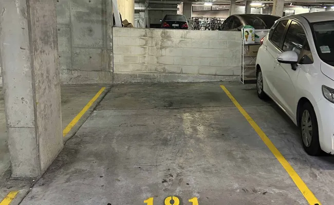 Parking Spaces For Rent - Surry Hills Brisbane Street Underground Parking Space Off Oxford Street Near World Square/hyde Park.