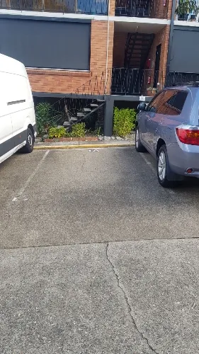 Parking For Rent - Very Close To New Farm Park And The Powerhouse - Off Street Parking Space.