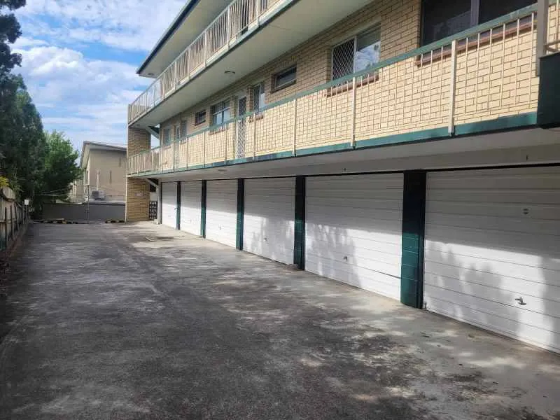 Parking Or Storage In Kelvin Grove