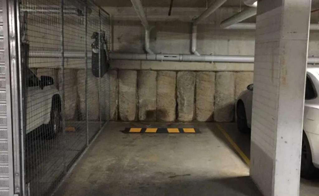 Parking For Rent - 1 X Carspace - Undercover Locked-up Garage Near Pow Parking For Rent - 1 X Carspace - Undercover Locked-up Garage Near Pow