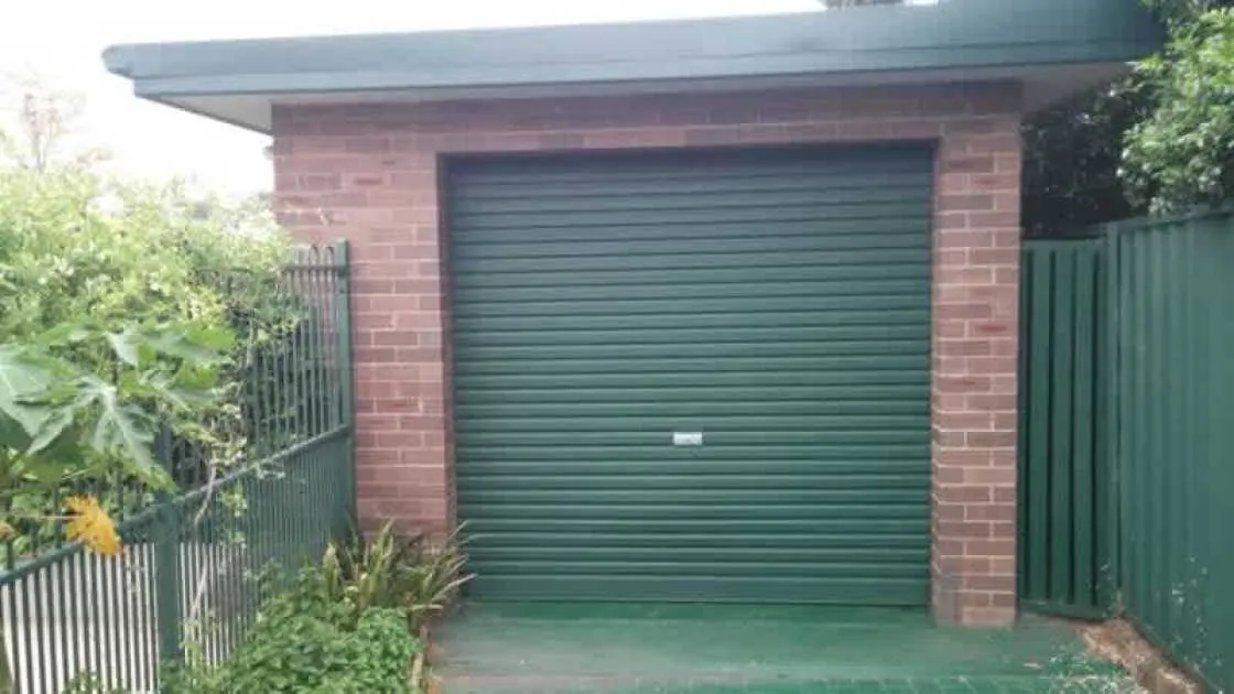 Affordable Garage For Rent