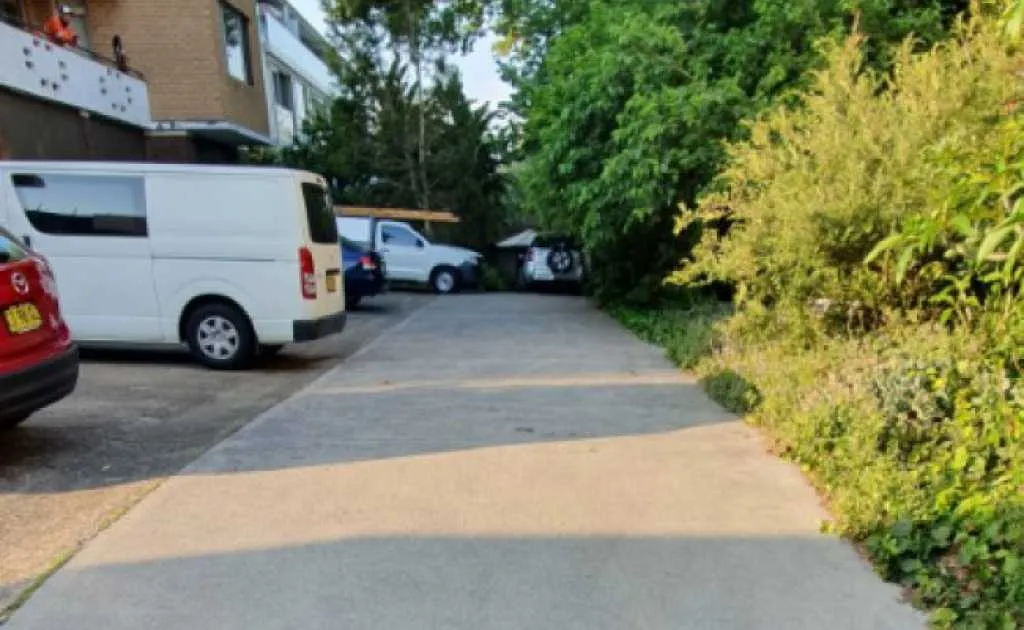 Parking For Rent - Bondi - Open Parking Henderson Street Opposite To Bp Petrol Station Parking For Rent - Bondi - Open Parking Henderson Street Opposite To Bp Petrol Station