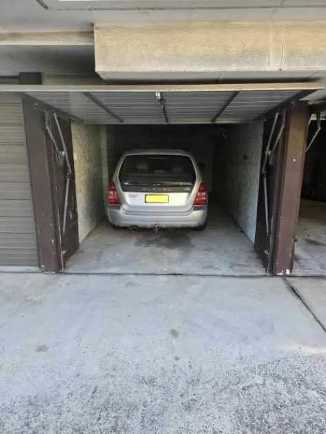 Brighton Boulevard Bondi Beach - Lock Up Garage For Rent Brighton Boulevard Bondi Beach - Lock Up Garage For Rent