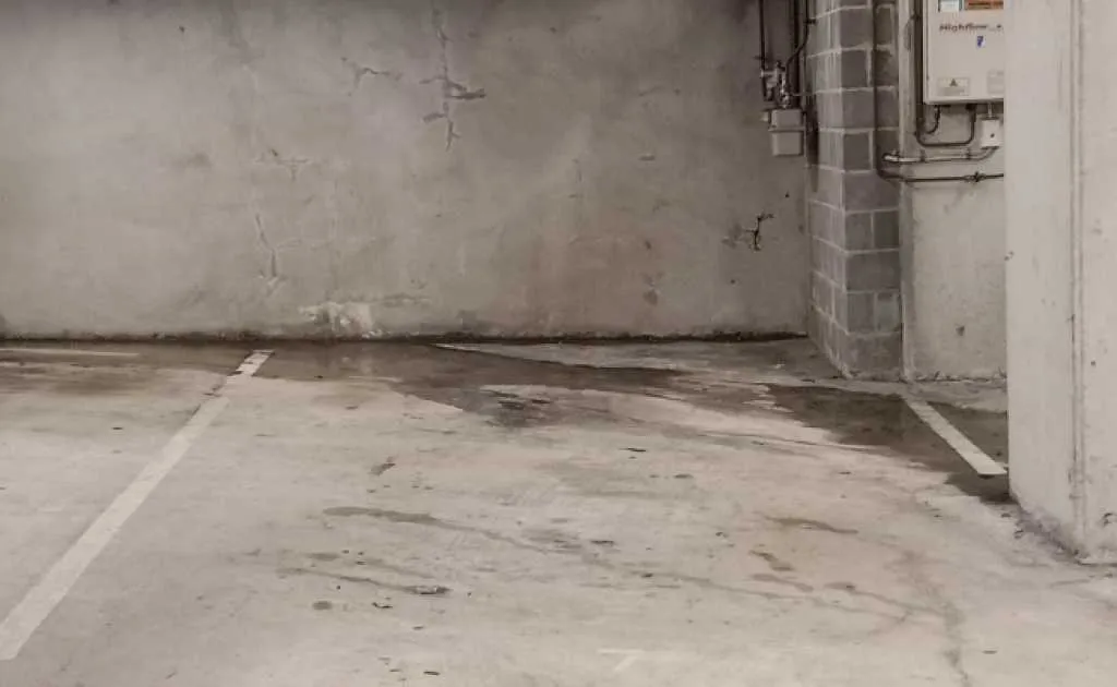 Parking For Rent - Brisbane Spring Hill Secure Parking- Cbd Parking