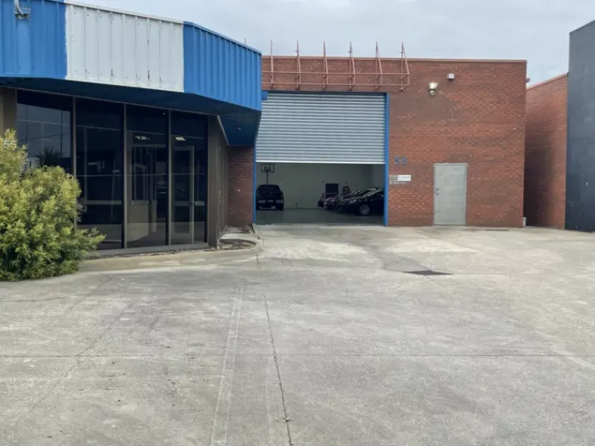Parking For Rent - Cars, Equipment Storage Warehouse And Front Yard For Lease Parking For Rent - Cars, Equipment Storage Warehouse And Front Yard For Lease