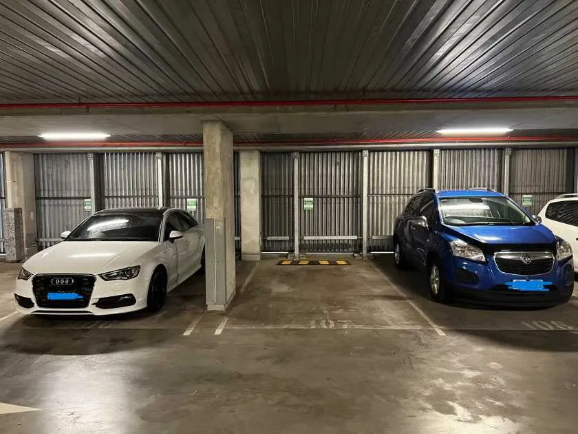 Parking For Rent - Exellent Level 1 Parking Space Docklands Parking For Rent - Exellent Level 1 Parking Space Docklands