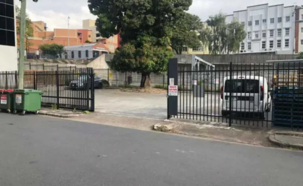 Parking For Rent - Fortitude Valley - Safe Outdoor Overnight Parking Only Near Chinatown Parking For Rent - Fortitude Valley - Safe Outdoor Overnight Parking Only Near Chinatown