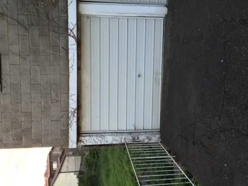 Parking For Rent - Garage For Rent In Earlwood $120/week Parking For Rent - Garage For Rent In Earlwood $120/week