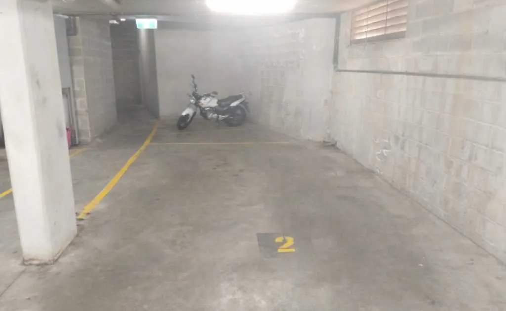 Parking For Rent - Great Secure Spot Near Erskineville/newtown/st Peters Parking For Rent - Great Secure Spot Near Erskineville/newtown/st Peters