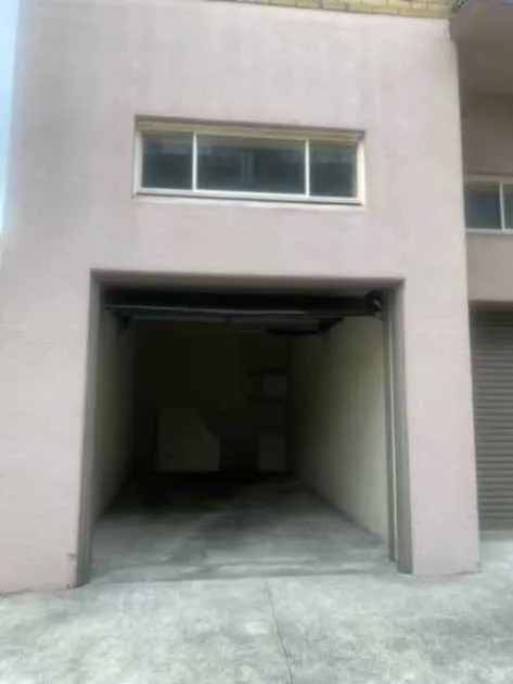 Lock Up Garage For Rent In Kensington - $130 P/w Lock Up Garage For Rent In Kensington - $130 P/w
