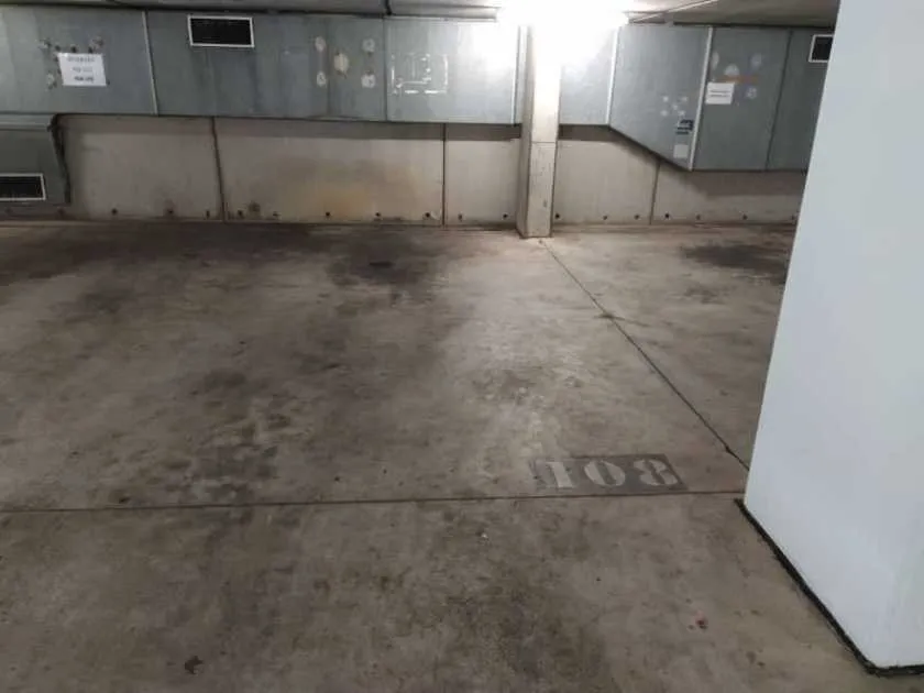 Car Park In Spring Hill $65pw Car Park In Spring Hill $65pw