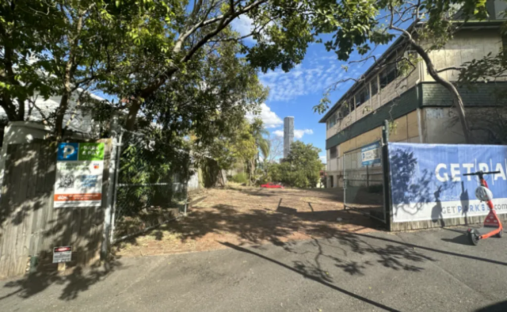 Parking For Rent - Affordable Parking In Central Spring Hill Location Parking For Rent - Affordable Parking In Central Spring Hill Location