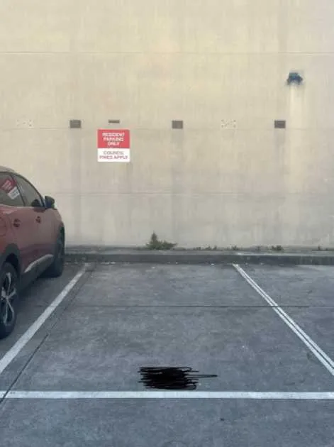 Parking Spaces For Rent - City Edge Off Street Car Park On Quiet Side Street With Fantastic Pt Connections