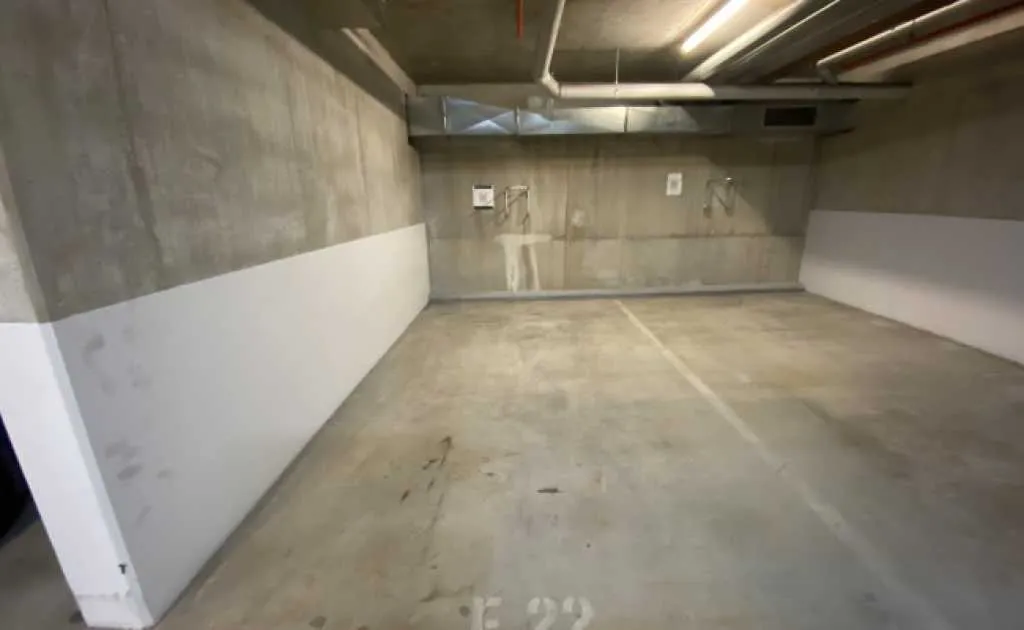 Parking Spaces For Rent - Great Parking Space At Secured Serviced Building - Belise Apartment Residents Only