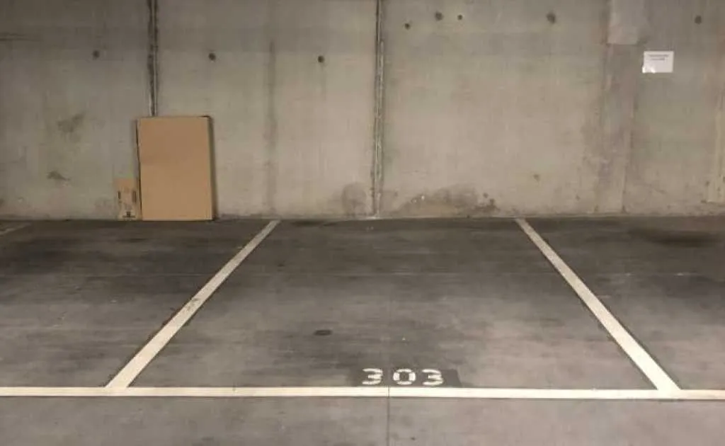 Parking For Rent - Secured Garage Parking Next To Uni And Royal Melbourne Hospital Parking For Rent - Secured Garage Parking Next To Uni And Royal Melbourne Hospital