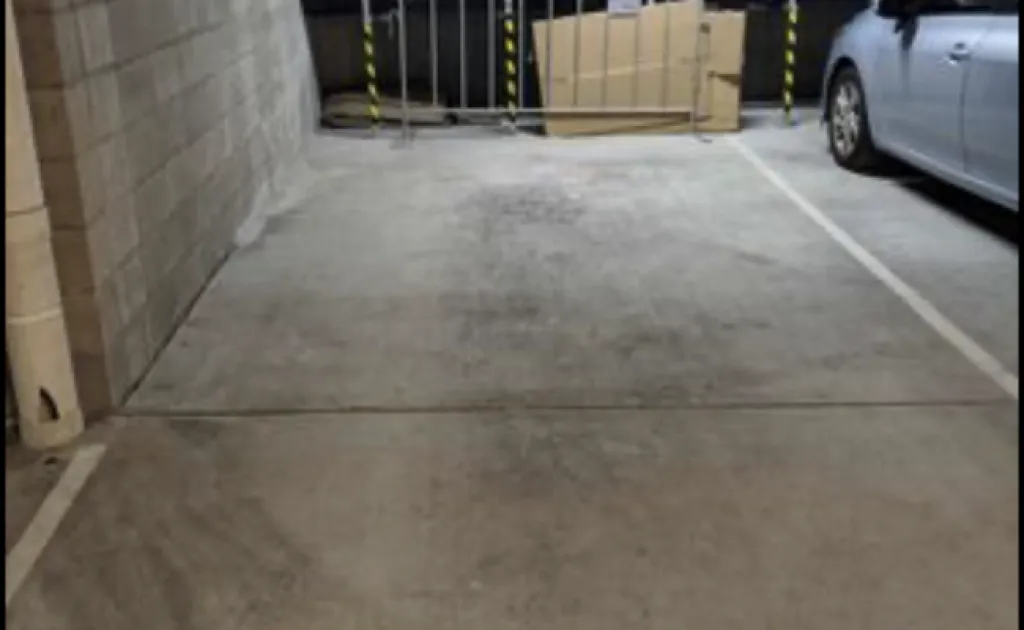 Parking For Rent - Underground And Secure Car Park Bowen Hills - 2 Mins Walk From Rbwh