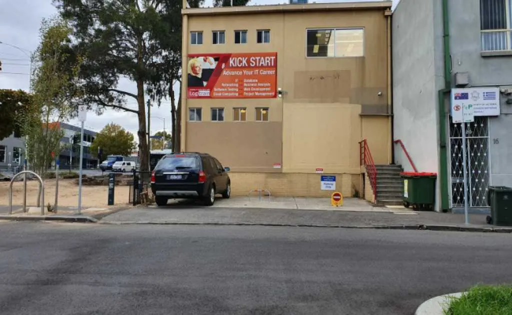 Parking For Rent - Parking Near North Melbourne Train Station Parking For Rent - Parking Near North Melbourne Train Station