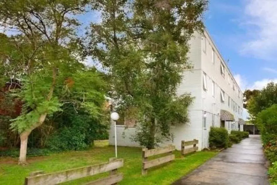 Parking For Rent - Great Undercover Parking Space Close To St Kilda Road Parking For Rent - Great Undercover Parking Space Close To St Kilda Road