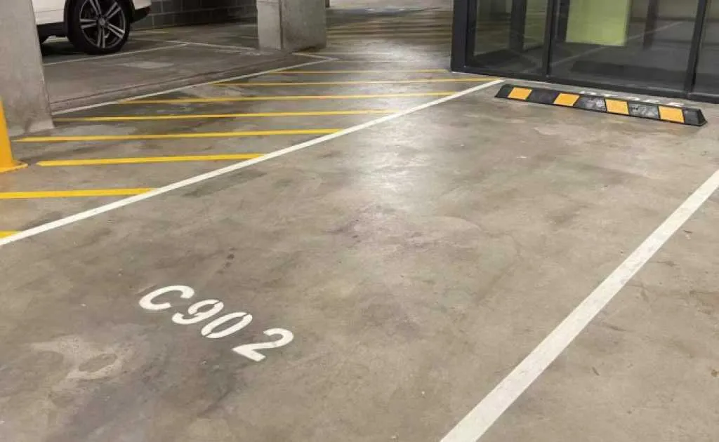 Parking For Rent - Parking Space In Central Park Area Parking For Rent - Parking Space In Central Park Area