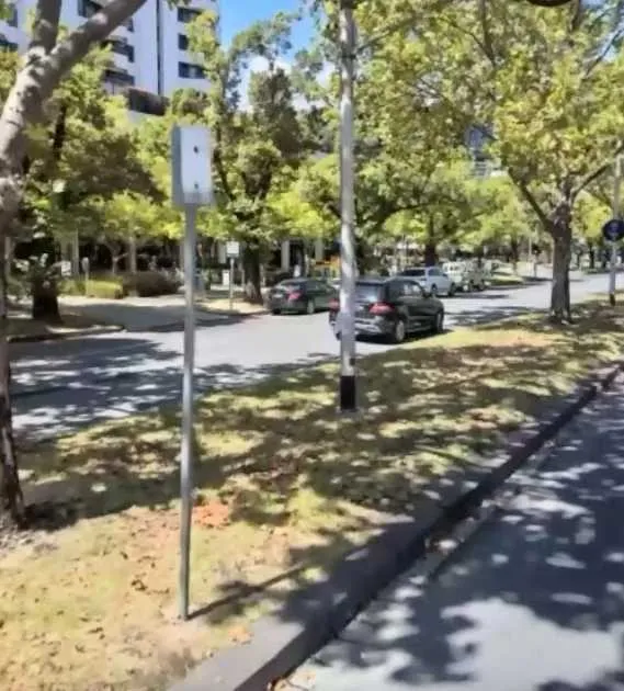 Parking For Rent - Parking Spot Near 425 St. Kilda Rd Parking For Rent - Parking Spot Near 425 St. Kilda Rd